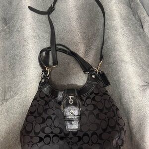 Coach Black Signature Soho Large Hobo Buckle Shoulder Bag F17403